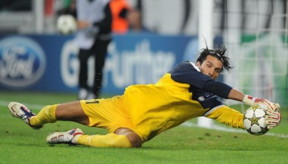 开云网页-_疫情后首次线下大赛，观众热情高涨_，疫情期间线上线下的挑战